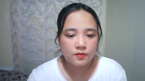 Snapshot of hotbabymomma chatting on March 7, 4:35 am Lynn online show from March 7, 4:35 am