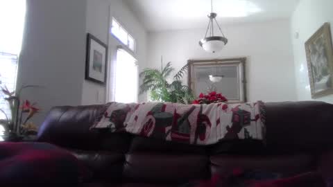 Snapshot of hotblondemilf1962 chatting on December 23, 6:48 pm hotblondemilf1962 online show from December 23, 6:48 pm