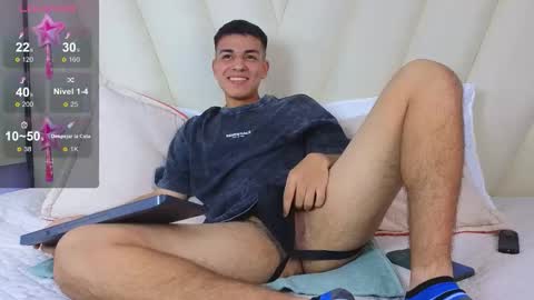 hotboy21_ online show from October 14, 3:51 am