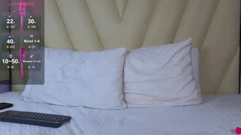 hotboy21_ online show from November 12, 4:57 am