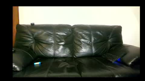 hotboy32891282 online show from April 11, 2:16 am