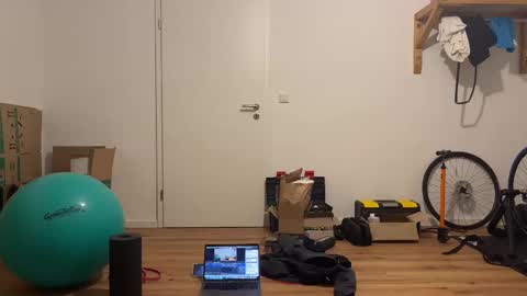 Snapshot of hotboyfeet92 chatting on January 28, 8:26 pm hotboyfeet92 online show from January 28, 8:26 pm