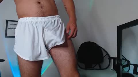 Snapshot of hotboyneon490 chatting on January 11, 4:25 pm Alex Neon online show from January 11, 4:25 pm