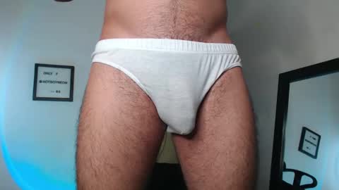 Snapshot of hotboyneon490 chatting on September 24, 3:15 pm Alex Neon online show from September 24, 3:15 pm