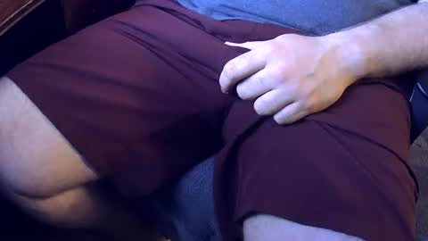 Snapshot of hotdadbod4you chatting on July 6, 1:35 am Alex Mark8 online show from July 6, 1:35 am