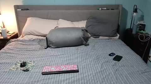 Snapshot of hotdadforyou chatting on February 22, 12:01 am hotdadforyou online show from February 22, 12:01 am