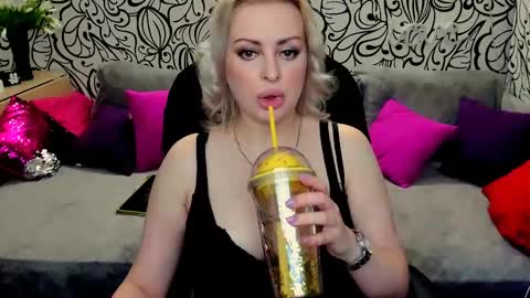 Alice online show from February 11, 11:10 am