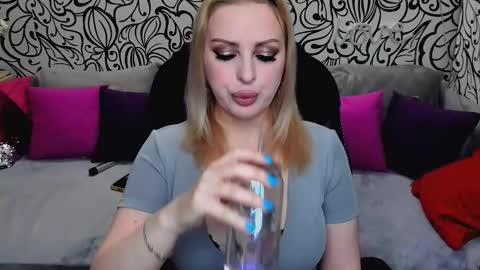 Alice online show from January 15, 6:40 am