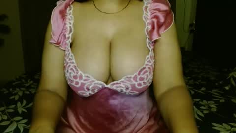 Snapshot of hoteliza6 chatting on September 24, 4:32 pm Eliza i dont show face in any show online show from September 24, 4:32 pm