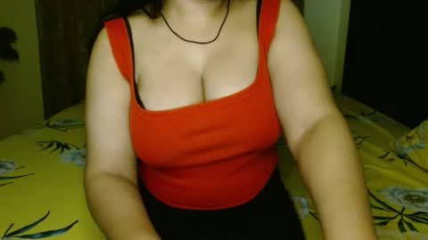 Snapshot of hoteliza6 chatting on October 31, 10:00 pm Eliza i dont show face in any show online show from October 31, 10:00 pm