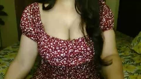 Snapshot of hoteliza6 chatting on November 15, 5:53 pm Eliza i dont show face in any show online show from November 15, 5:53 pm