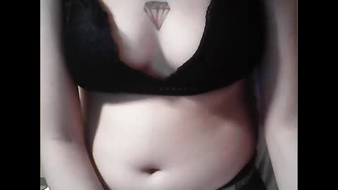 hotfuntasypinay online show from June 1, 6:20 pm