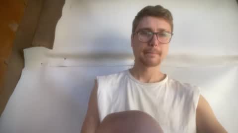 Snapshot of hotgentleman_3003 chatting on June 19, 7:12 am William online show from June 19, 7:12 am