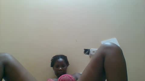 Queen online show from February 16, 8:05 pm