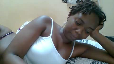 Queen online show from February 25, 7:45 pm