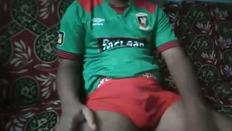 hotguyy001 online show from March 16, 5:44 am