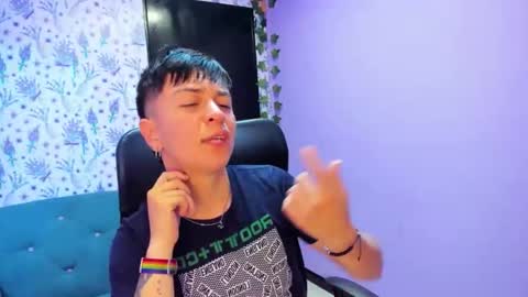 Snapshot of hothannah_ chatting on October 16, 1:28 am hannah online show from October 16, 1:28 am