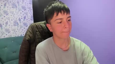 Snapshot of hothannah_ chatting on October 22, 2:12 am hannah online show from October 22, 2:12 am