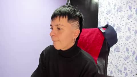 Snapshot of hothannah_ chatting on November 6, 2:45 am hannah online show from November 6, 2:45 am