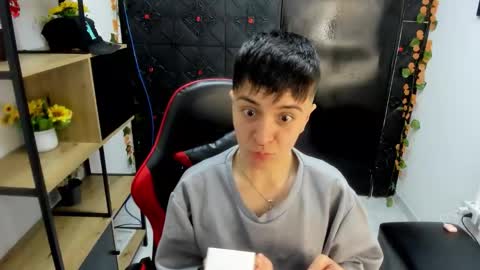 hannah online show from March 1, 3:19 am