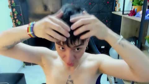 hannah online show from April 4, 2:21 am