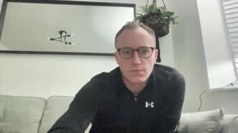 Snapshot of hotholby86 chatting on December 7, 4:03 pm hotholby86 online show from December 7, 4:03 pm