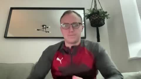 Snapshot of hotholby86 chatting on December 27, 3:37 pm hotholby86 online show from December 27, 3:37 pm