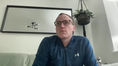 Snapshot of hotholby86 chatting on January 5, 3:23 pm hotholby86 online show from January 5, 3:23 pm