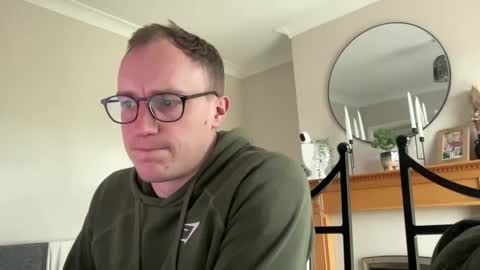 Snapshot of hotholby86 chatting on March 12, 3:40 pm hotholby86 online show from March 12, 3:40 pm