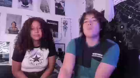 Sam and Nico online show from September 9, 2:05 pm