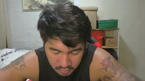 Snapshot of hothunkybear23 chatting on December 13, 9:02 am Khel online show from December 13, 9:02 am