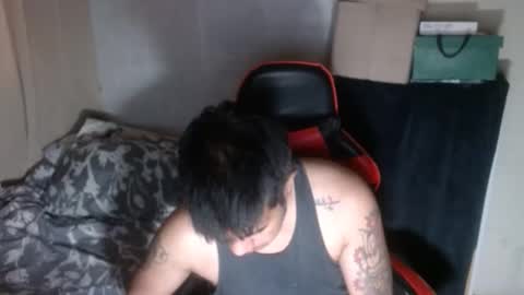 Snapshot of hothunkybear23 chatting on March 1, 3:52 am Khel online show from March 1, 3:52 am