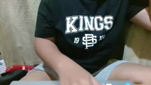 hotiemorenagurl18 online show from October 12, 2:43 am