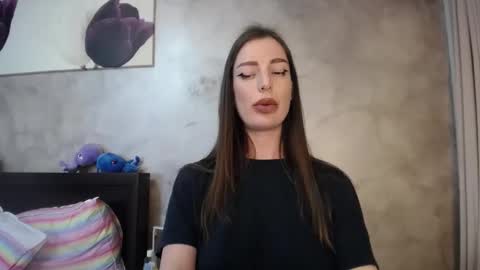 Lia   online show from March 1, 10:45 pm