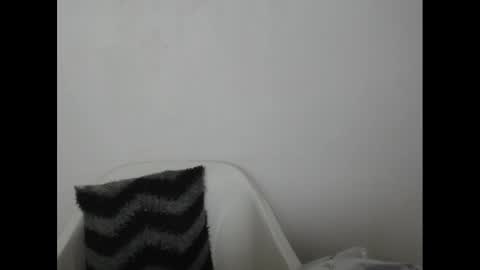 hotjessie0 online show from January 24, 11:15 am