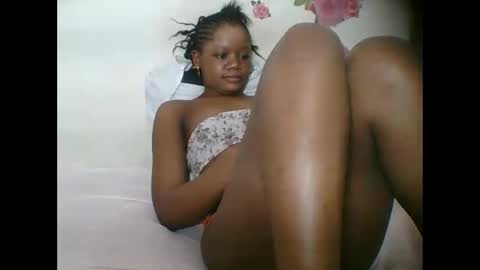 Snapshot of hotjeylee chatting on October 9, 8:07 pm LOYCE online show from October 9, 8:07 pm