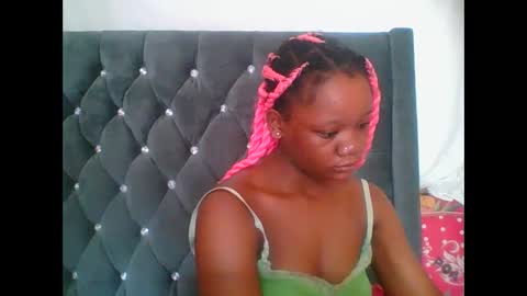 LOYCE online show from December 18, 8:09 am