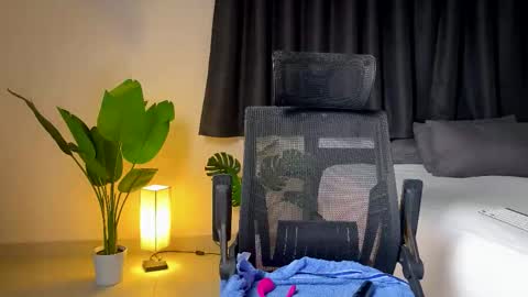 Kate  stream  1200 pm -800 pm UTC 7 online show from September 11, 10:59 am