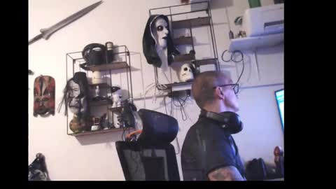 hotkinkytat online show from April 14, 6:58 pm