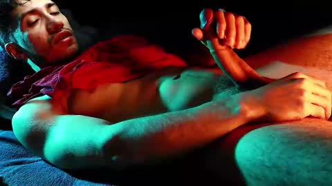 Hotlatinking online show from January 8, 9:22 am