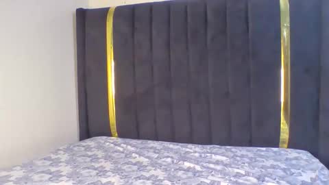 hotleen997564 online show from February 4, 9:48 am