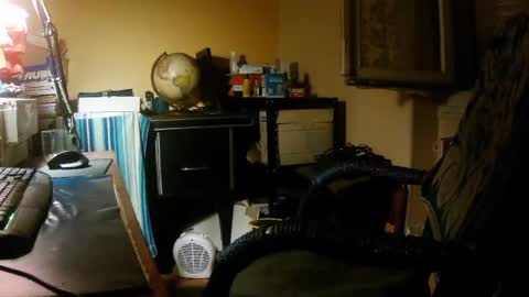 Snapshot of hotleopold chatting on May 28, 9:34 pm hotleopold online show from May 28, 9:34 pm