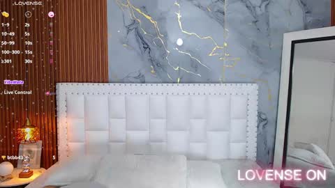 hotlittlechill online show from January 13, 2:11 pm