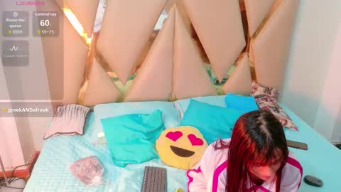 hotlittlechill online show from October 13, 7:25 pm
