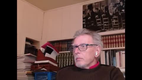 Snapshot of hotlux_54 chatting on October 29, 1:24 pm hotlux_54 online show from October 29, 1:24 pm