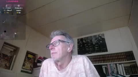 hotlux_54 online show from May 31, 7:15 pm