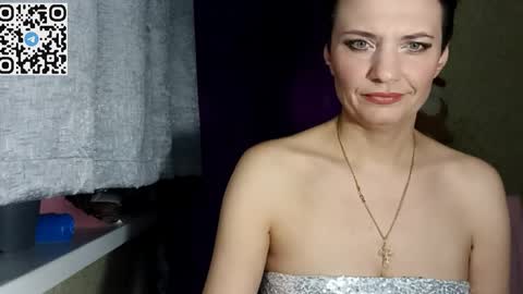 hotmamaqueen234 online show from April 9, 7:19 pm