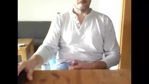 hotman111973 online show from January 16, 9:35 am