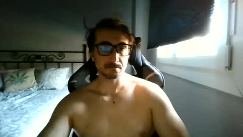 Snapshot of hotman_40_ chatting on June 19, 8:40 am hotman_40_ online show from June 19, 8:40 am