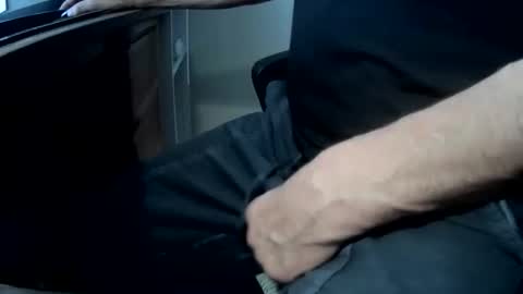 Snapshot of hotmassage50 chatting on October 26, 11:49 am hotmassage50 online show from October 26, 11:49 am